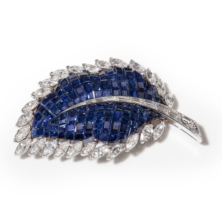 van cleef & arpels broche diamant saffier serti invisible