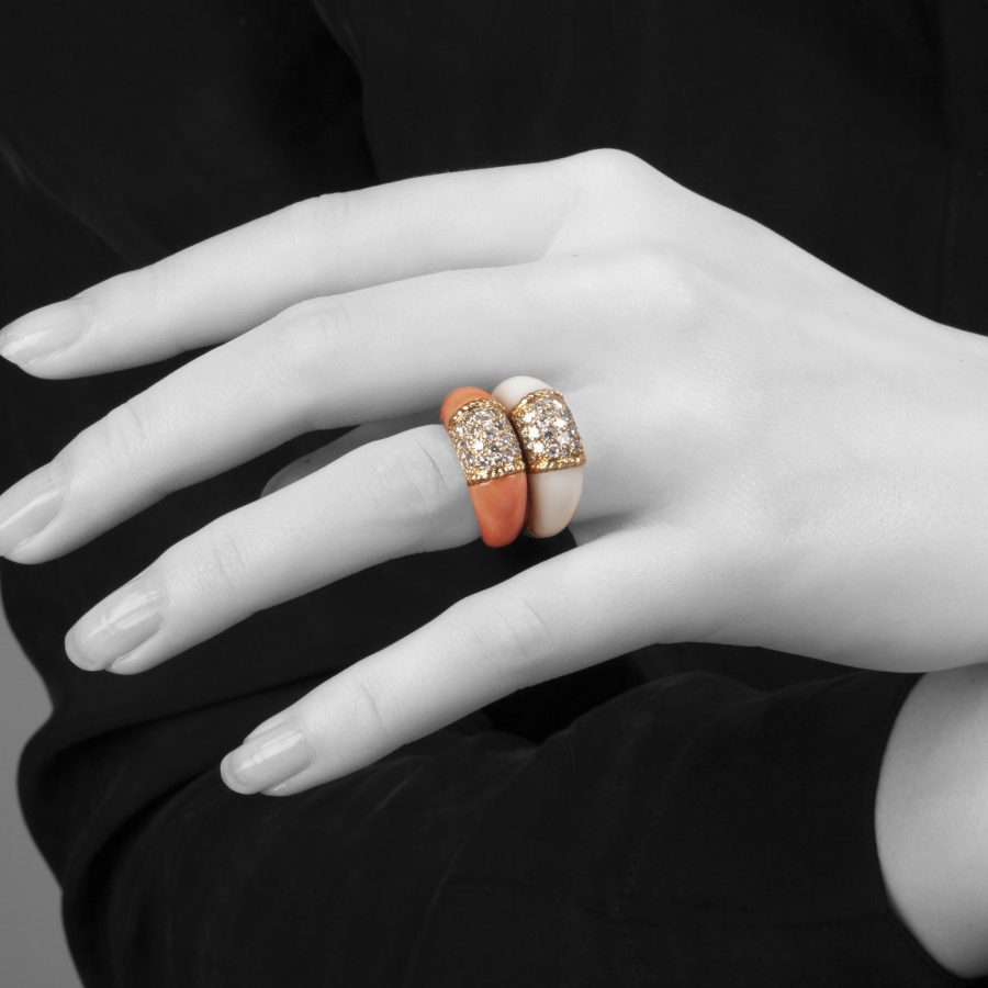 Geelgouden ring Philippine koraal diamant Van Cleef & Arpels, Parijs, 1960s