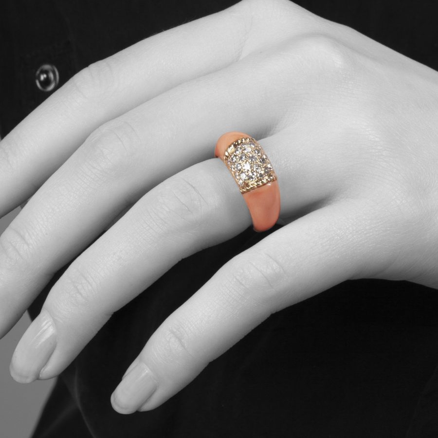 Geelgouden ring Philippine koraal diamant Van Cleef & Arpels, Parijs, 1960s