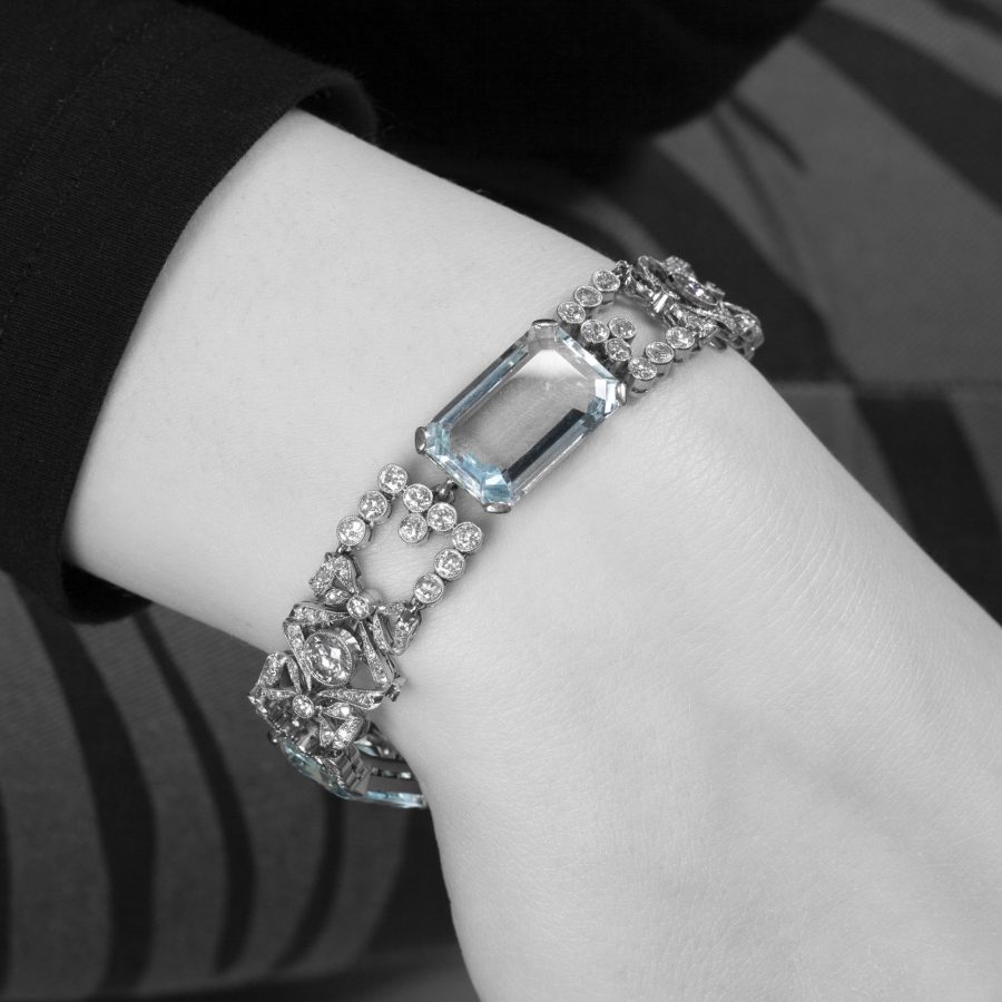 belle epoque platina armband bezet met aquamarijn en diamant ca 1910