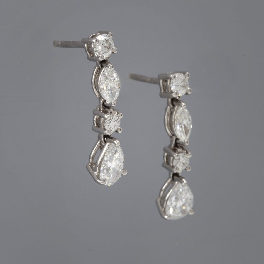 Tiffany & Co.. diamant oorbellen in platina