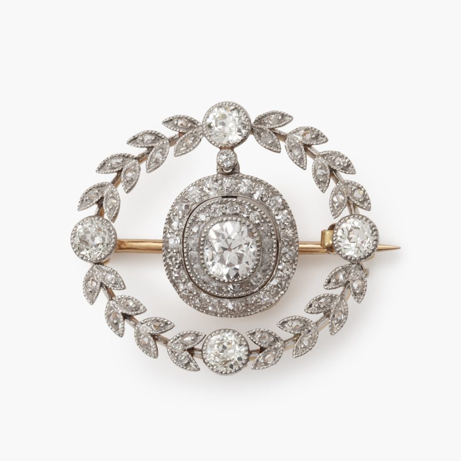 Koch Frankfurt Belle Epoque broche bezet met diamant circa 1910