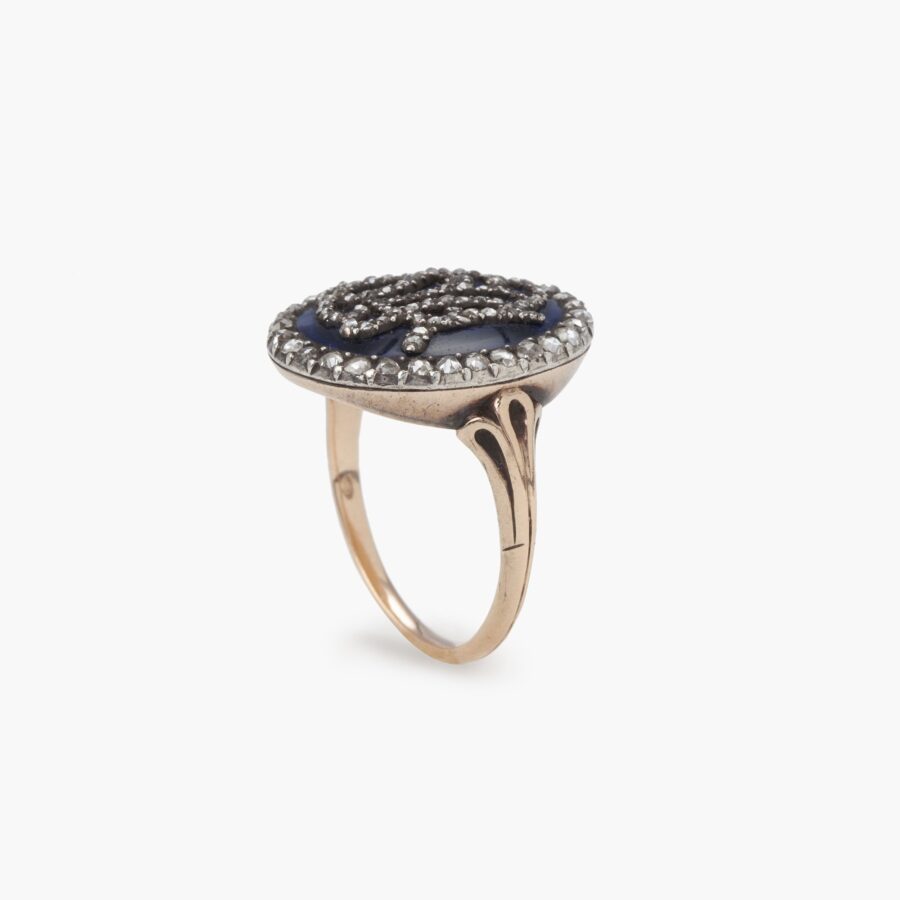 Antieke ring roosdiamant en blauw emaille monogram circa 1880