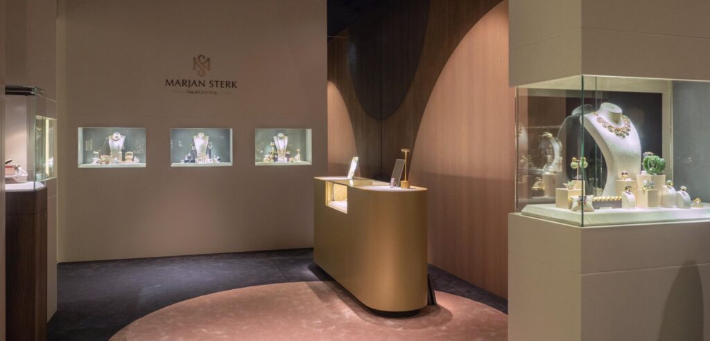 Marjan Sterk Fine Art Jewellery
